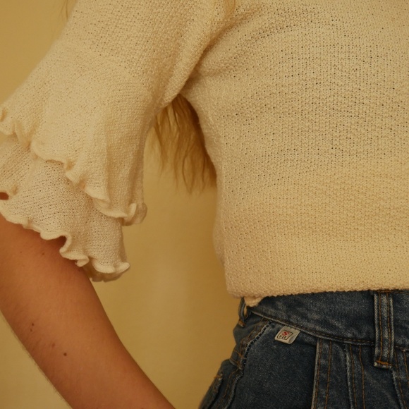 white sweater - Picture 3 of 7